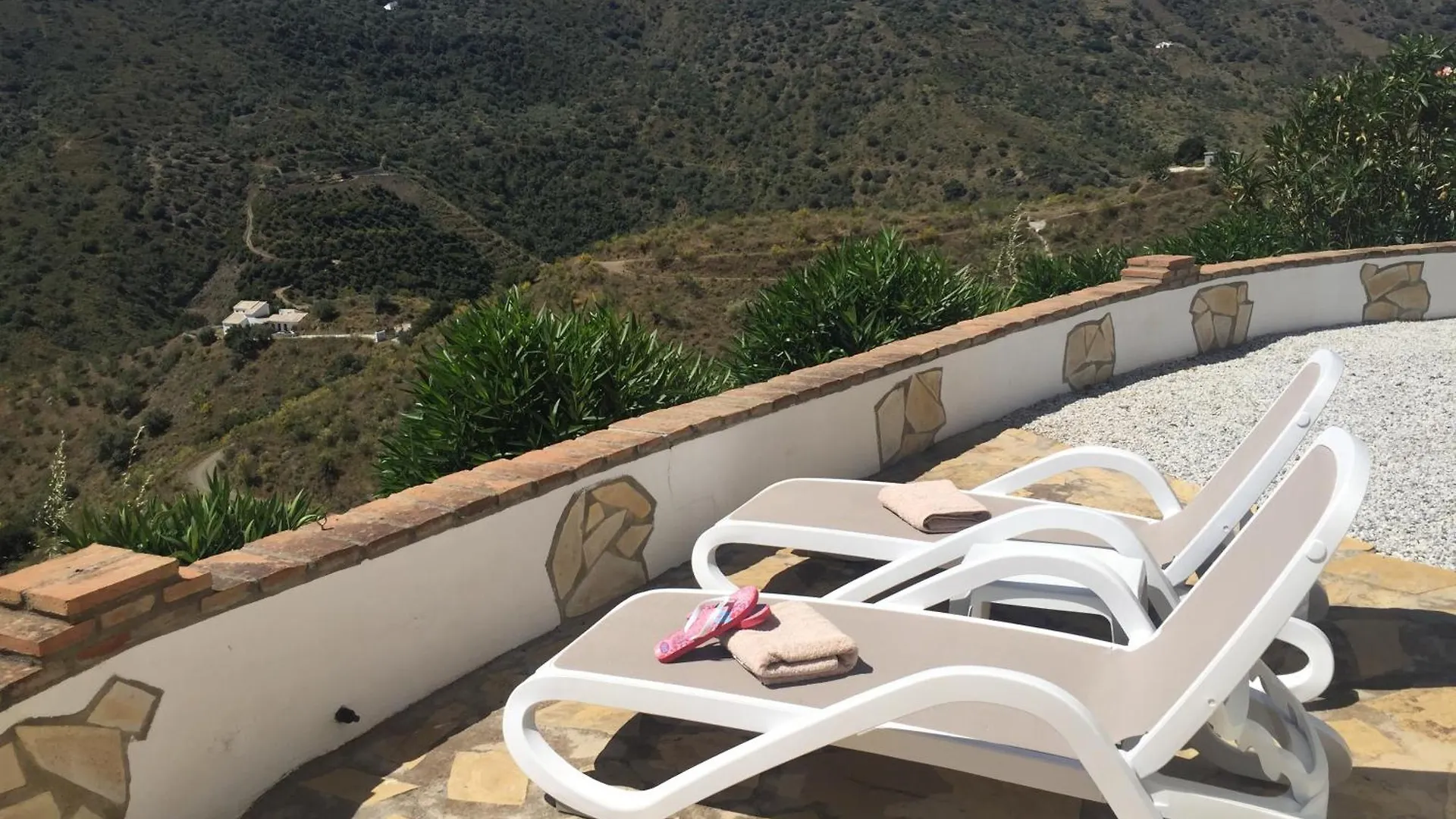 Casita Risa Bed & Breakfast Vinuela Spain
